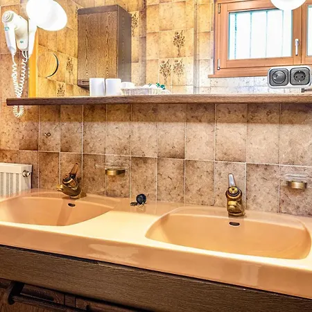 Apartment Cesa Soramurat 4 *