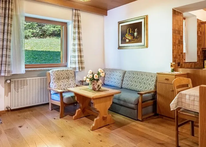 Apartment Cesa Soramurat 4 *